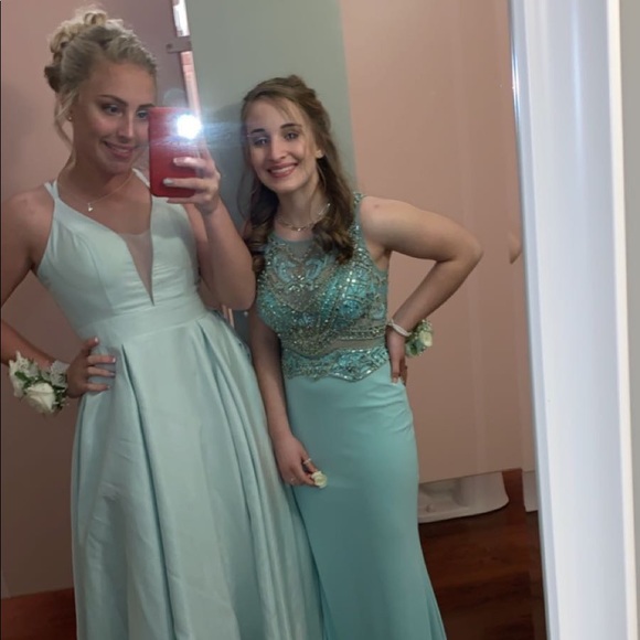 Prom Dress - Picture 5 of 6